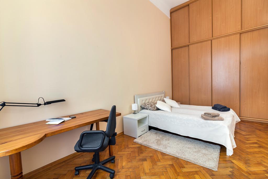 Svobody Ave Apartment Lviv Buitenkant foto